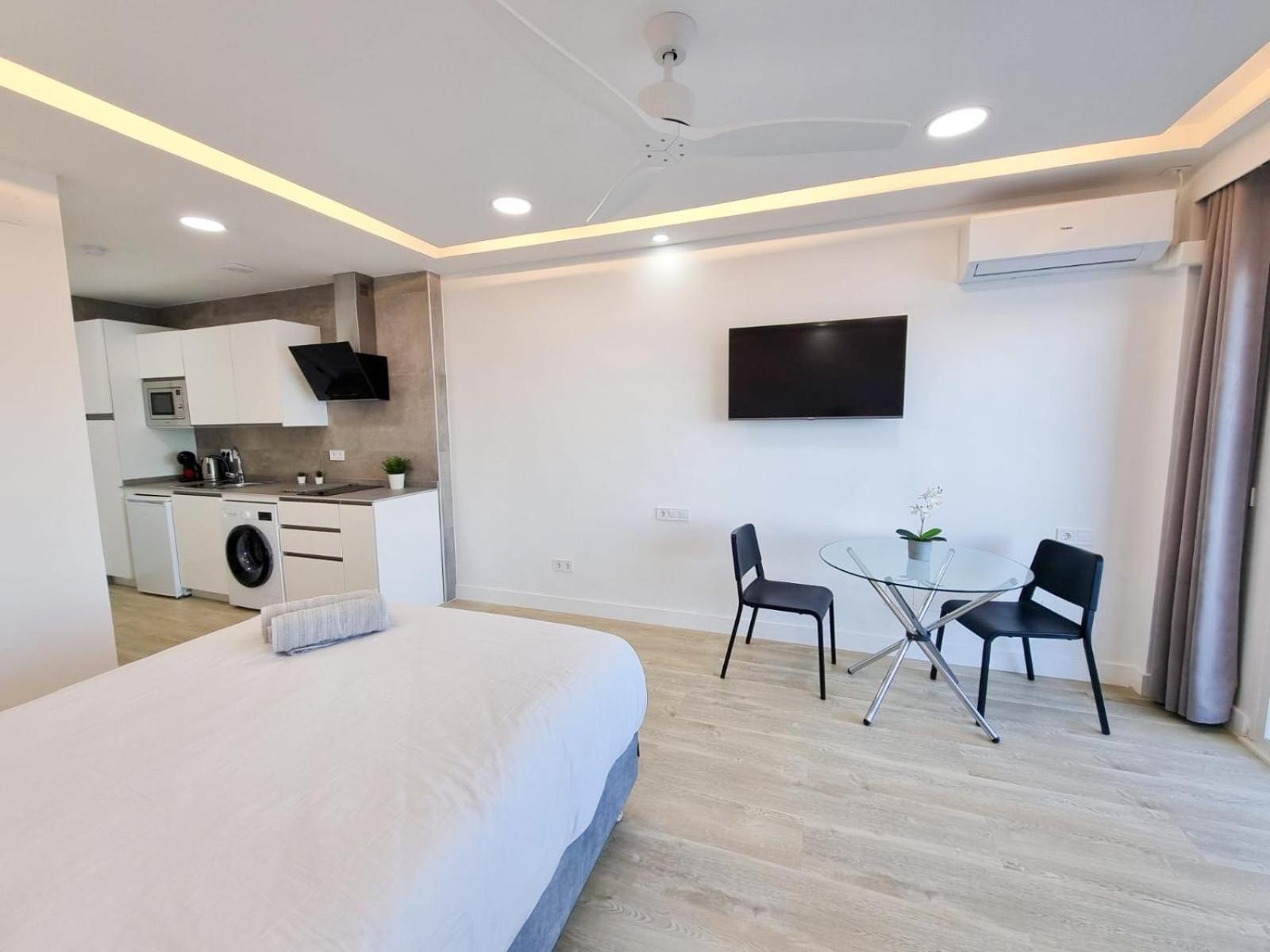 Spectacular Sea Views Torremolinos Apartment Exterior photo